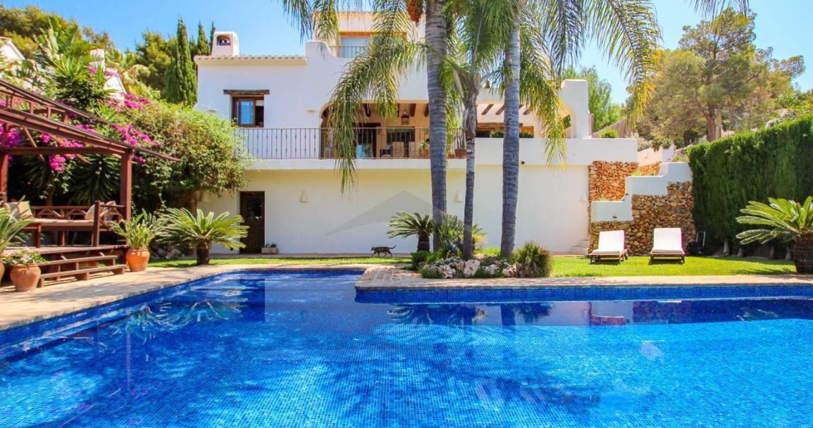 L’importance de travailler avec un agent immobilier à Moraira